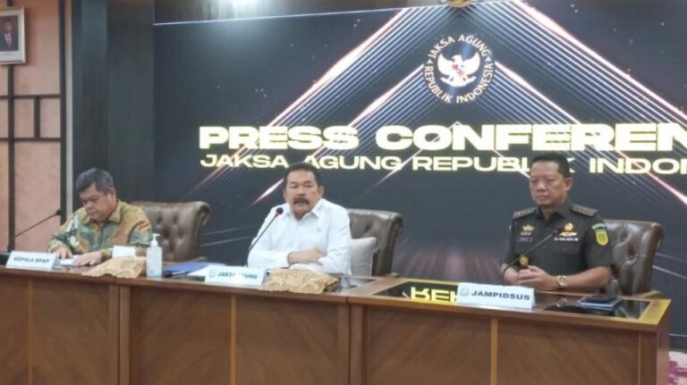 Jaksa Agung Sanitiar Burhanuddin bersama Kepala BPKP Muhammad Yusuf Ateh