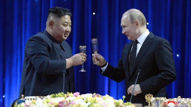 pertemuan antara pemimpin korea utara kim jong un dan presiden rusia vladimir putin