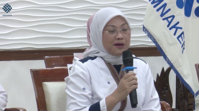 menaker ida fauziah