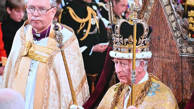 penobatan raja charles iii