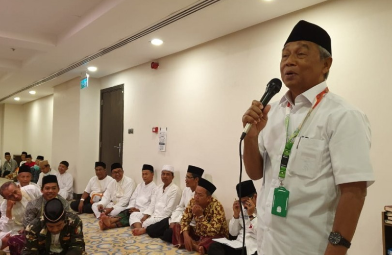 Kepala Seksi Penyelenggaraan Haji dan Umrah Kantor Kemenag Kota Tasikmalaya, H. Endang Sry Wahyu, S.Ag, M.M.Pub, Angkat Bicara untuk Memberikan Klarifikasi Terkait Masalah Pembatalan Keberangkatan Haji Jamaah dari Tasikmalaya