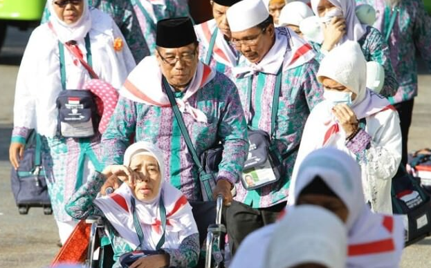 Ilustrasi Jamaah Haji Lansia