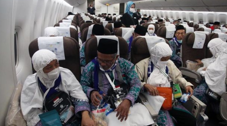 Perjalanan Jamaah Haji Menggunakan Kereta Api