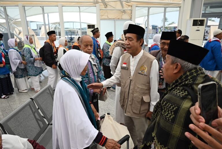 Ketua Komisi DPR Ashabul Kahfi