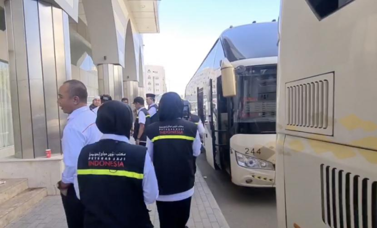 Bus Jamaah Haji di Awasi Petugas Lewat GPS