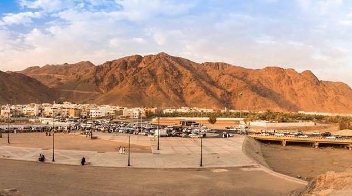 Ilustrasi Jadab Uhud banyak pemakaman para syuhada