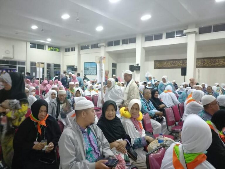 Jamaah Haji Tiba di Gedung Dakwah Kota Tasikmalaya