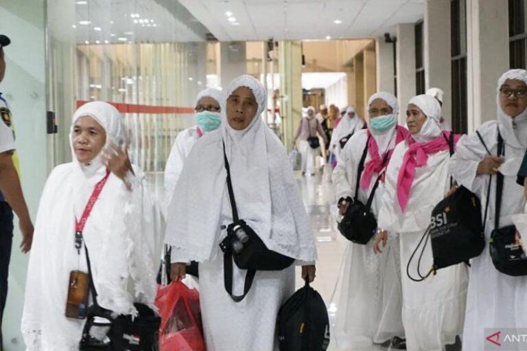 Jamaah Haji Tiba di Bandara