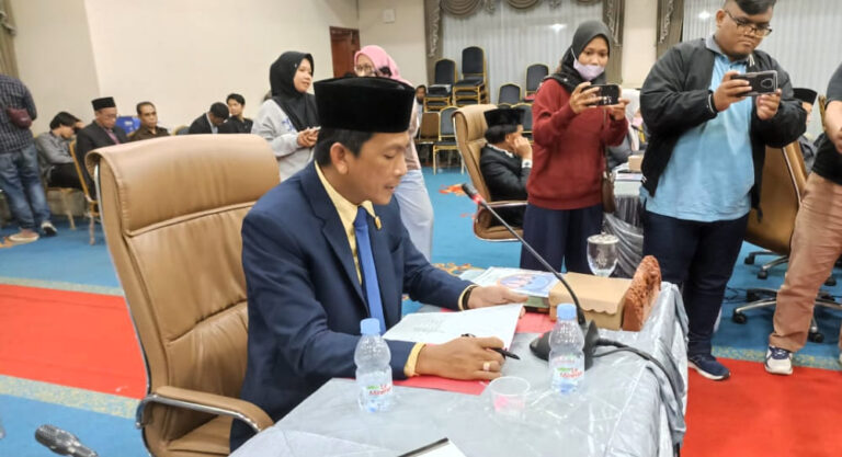 Bakhtiar Wakkang DPRD Bontang