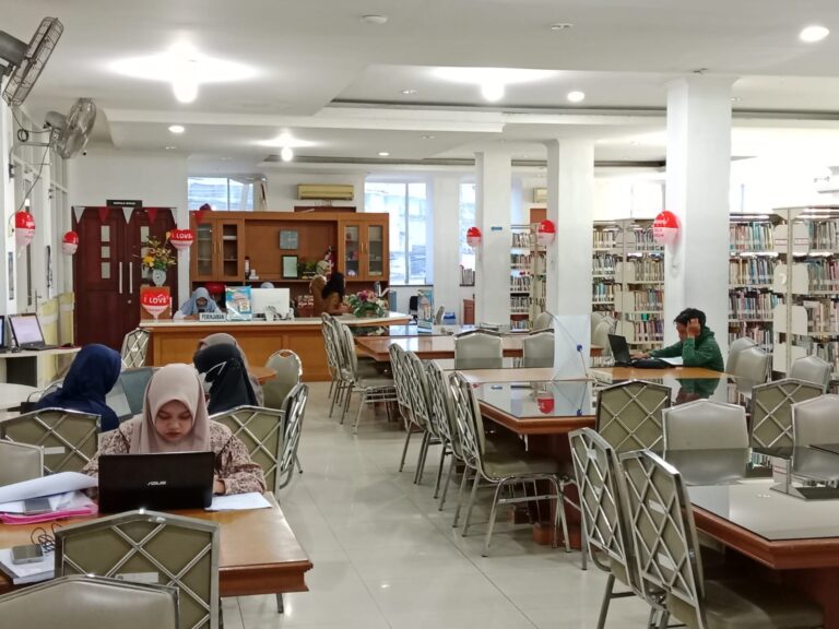 perpus kaltim