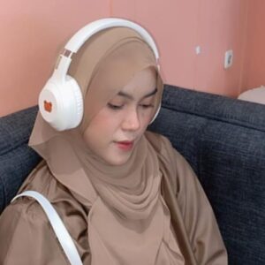 Ajeng Zahra