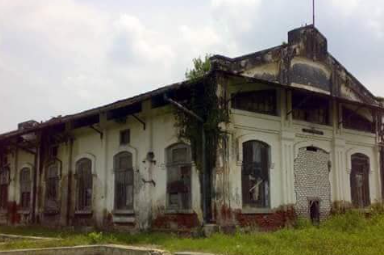 Bangunan Belanda Desa Krampon