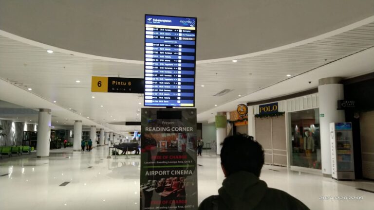 Hujan Deras Tunda Penerbangan Lion Air JT-673 dari Balikpapan ke Jakarta