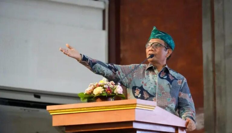 Menkopolhukam Mahfud MD saat menjadi pembicara di Universitas Udayana