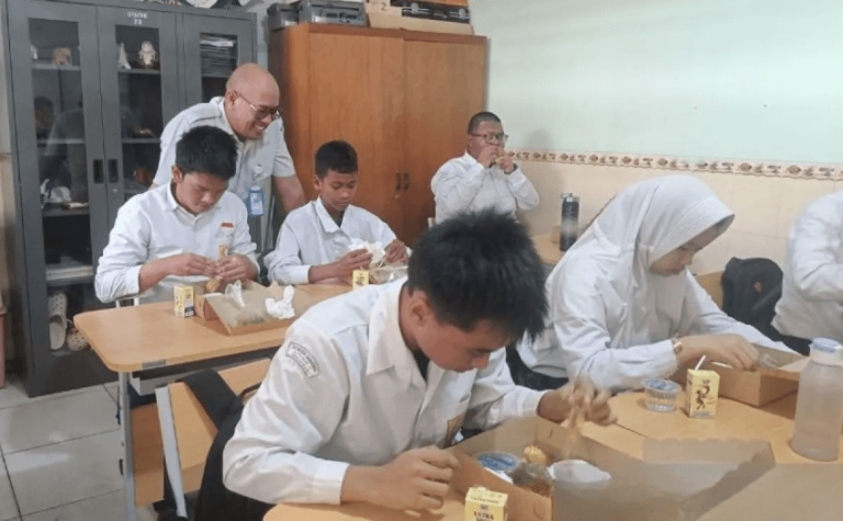Program Makan Bergizi Gratis SLB di Samarinda