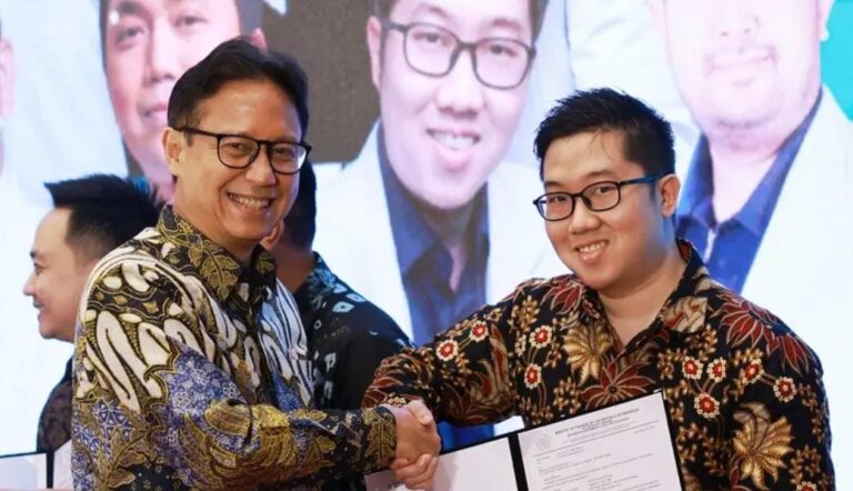Menkes Budi