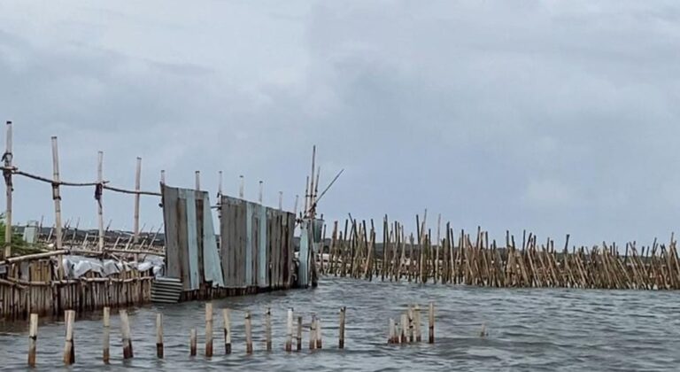 Konflik Tata Ruang Laut dan Mafia Tanah.