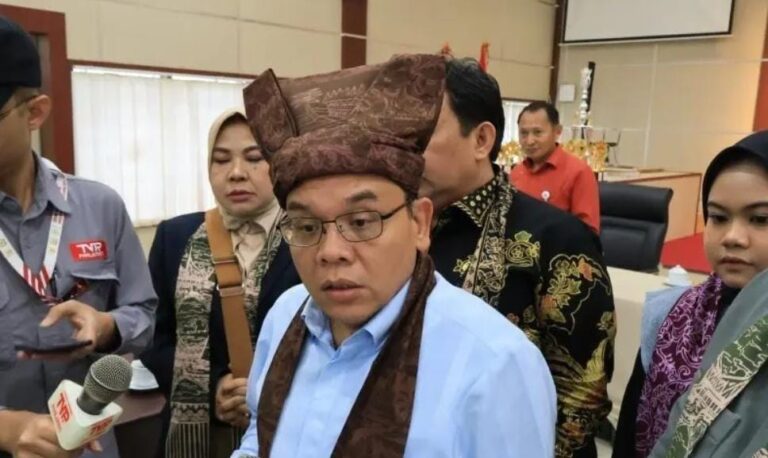 Ketua Komisi VII DPR RI Saleh Partaonan Daulay