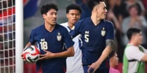 Key-phrase: Final Piala AFF 2024 Thailand vs Vietnam Meta Deskripsi: Thailand melaju ke final Piala AFF 2024 usai menang dramatis atas Filipina dengan agregat 4-3. Tags: Piala AFF 2024,Thailand vs Vietnam,Semifinal AFF 2024,Timnas Thailand,Timnas Vietnam