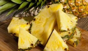 Manfaat dan batas konsumsi nanas