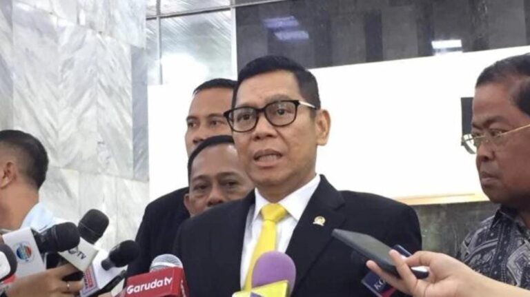 Wakil Ketua DPR RI, Adies Kadir, menilai aksi "Indonesia Gelap"