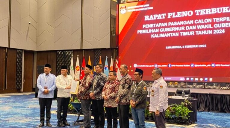 Rapat pleno terbuka KPU Kaltim