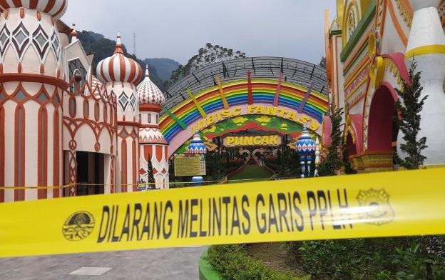 Penyegelan Wisata Puncak Bogor