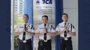 Peran satpam BCA dalam pelayanan perbankan