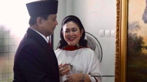 Prabowo dan Titiek Soeharto buka puasa bersama