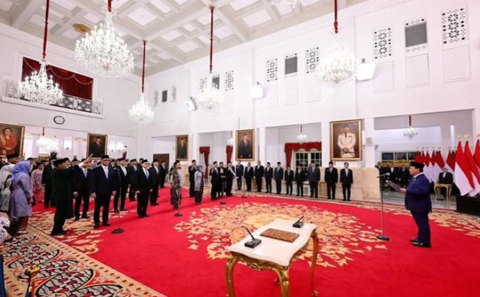 Presiden Prabowo Subianto secara resmi melantik 31 Duta Besar Luar Biasa dan Berkuasa Penuh (LBBP) Republik Indonesia