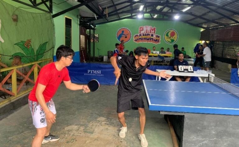 Pertandingan Tenis Meja