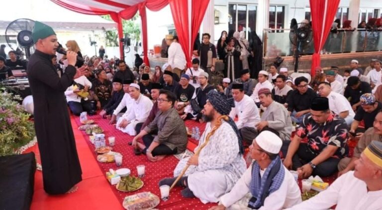 Wakil Bupati Kukar Rendi Solihin buka puasa bersama warga Samboja