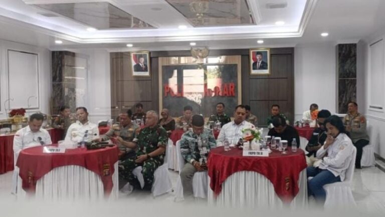 Forkopimda Kaltim tinjau TPS di Kukar