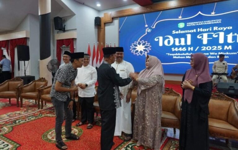 Bupati Kukar gelar open house Idulfitri