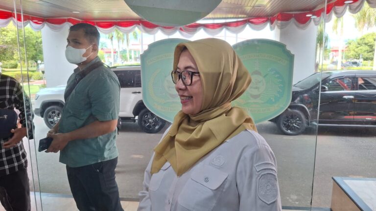 Kepala Dinas Kesbangpol Kukar, Rinda Desianti