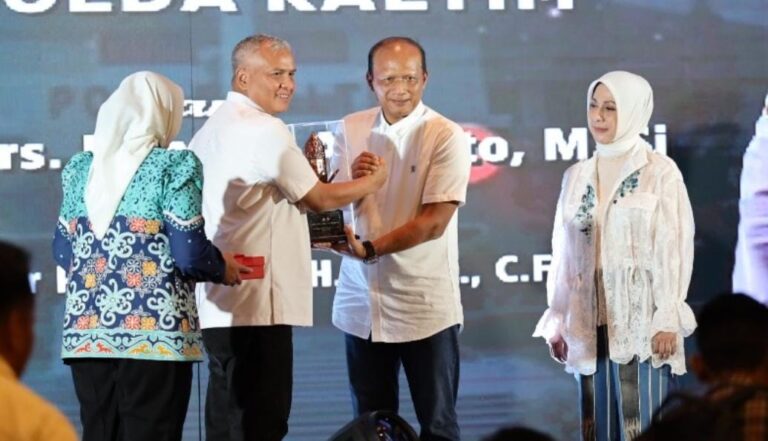 Bupati Kukar Edi Damansyah hadiri pisah sambut Kapolda Kaltim di Balikpapan