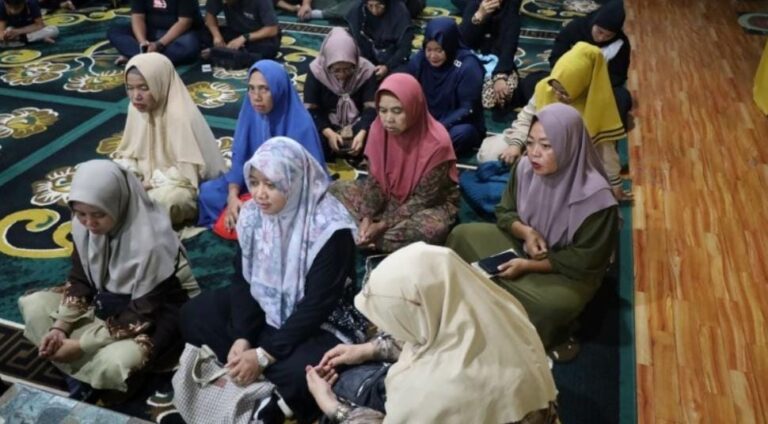 Safari Ramadhan Kukar 1446 H Rendi Solihin di Sangasanga
