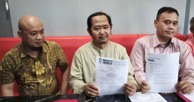 Kuasa hukum Aufaa Luqmana Re A, Sigit N Sudibyanto (tengah).