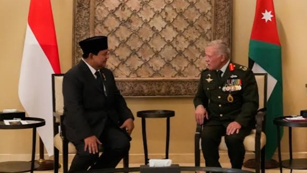 Presiden RI Prabowo Subianto dengan Raja Abdullah II bin Al-Hussein