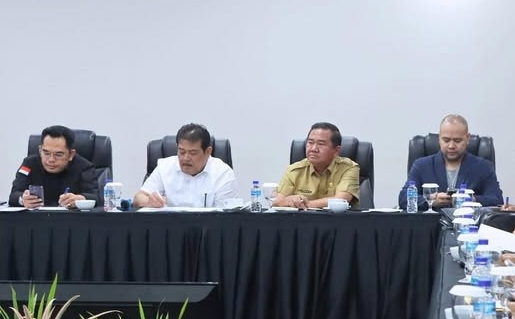 Rapat komsis 3