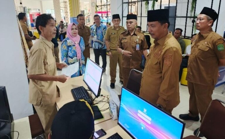 Sekda Kukar Sunggono lakukan sidak di MPP