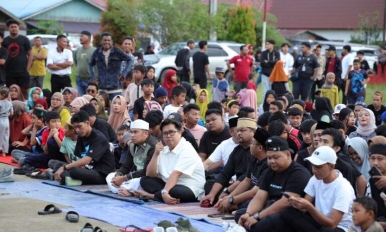 Rendi Solihin, Bupati Kutai Kartanegara (Kukar) Gelar Nonton Bareng Timnas