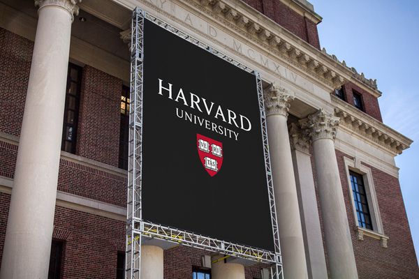 Universitas Harvard