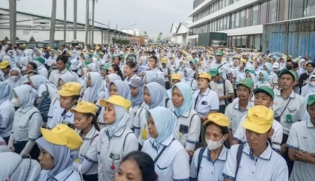 Peningkatan PHK Indonesia 2025 dan faktor dominan