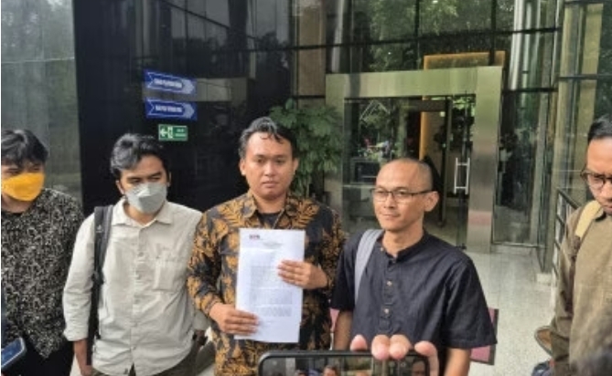 TII, Themis Indonesia, dan Trend Asia secara resmi melaporkan dugaan korupsi pengadaan sewa private jet oleh KPU RI (.inet)