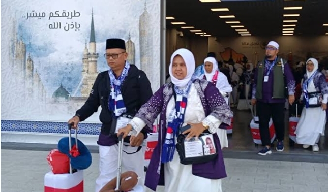 Perpindahan Jemaah Haji dari Madinah ke Mekkah 2025
