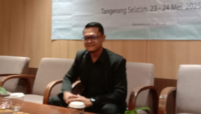 Muhamad Hidayat, Kepala Pusat Studi Krisis dan Ketahanan LSPR