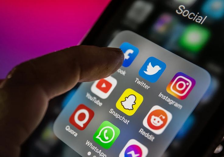keadaban digital dan buzzer media sosial