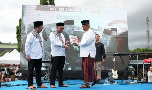 Pemerintah Kabupaten Kutai Kartanegara melaksanakan serah terima memori jabatan Bupati Kukar