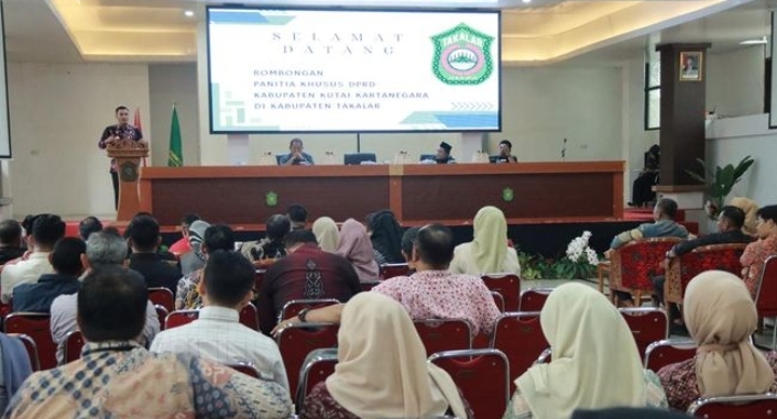 Kunjungan kerja tim DPRD Kukar ke Takalar disambut Sekda Takalar Muhammad Hasbi